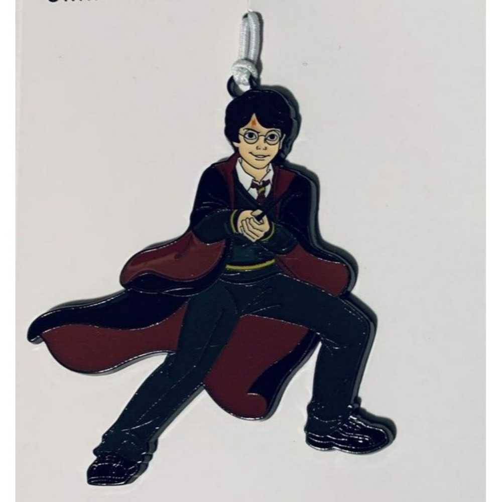 Hallmark 2022 Harry Potter with Wand Cape 2.5” Metal Enamel Christmas Ornament - Picture 9 of 10